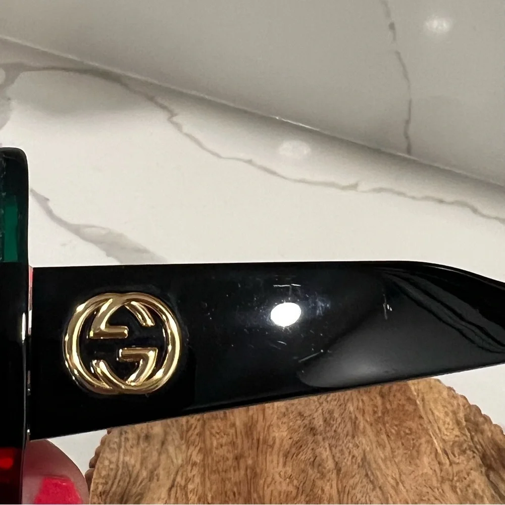 Gucci Red and Green Glitter Sunglasses‎ acetate square sunglasses minor flaws